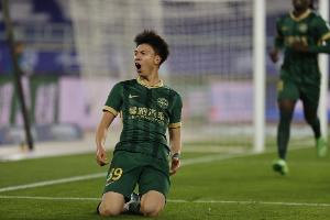 ac米兰-记者王涛：今晚三场中超全是进球大战，事实证明王钰栋值得信任