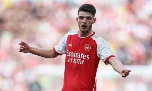 欧冠淘汰赛单场任意球双响，03-04赛季以来仅赖斯做到