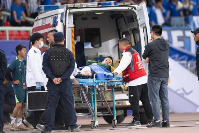 米兰体育-国安官方：韩佳奇左膝关节受伤 斯帕吉奇、达万拉伤