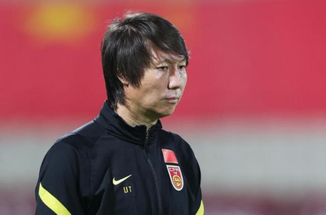 米兰体育-因五项罪名被提起公诉 律师：李铁或被判无期徒刑