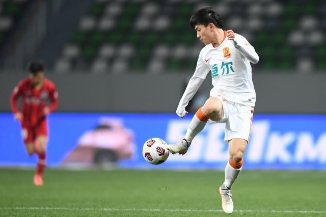 米兰体育-武汉输球却提前保级成功 近5轮不胜仅打入2球