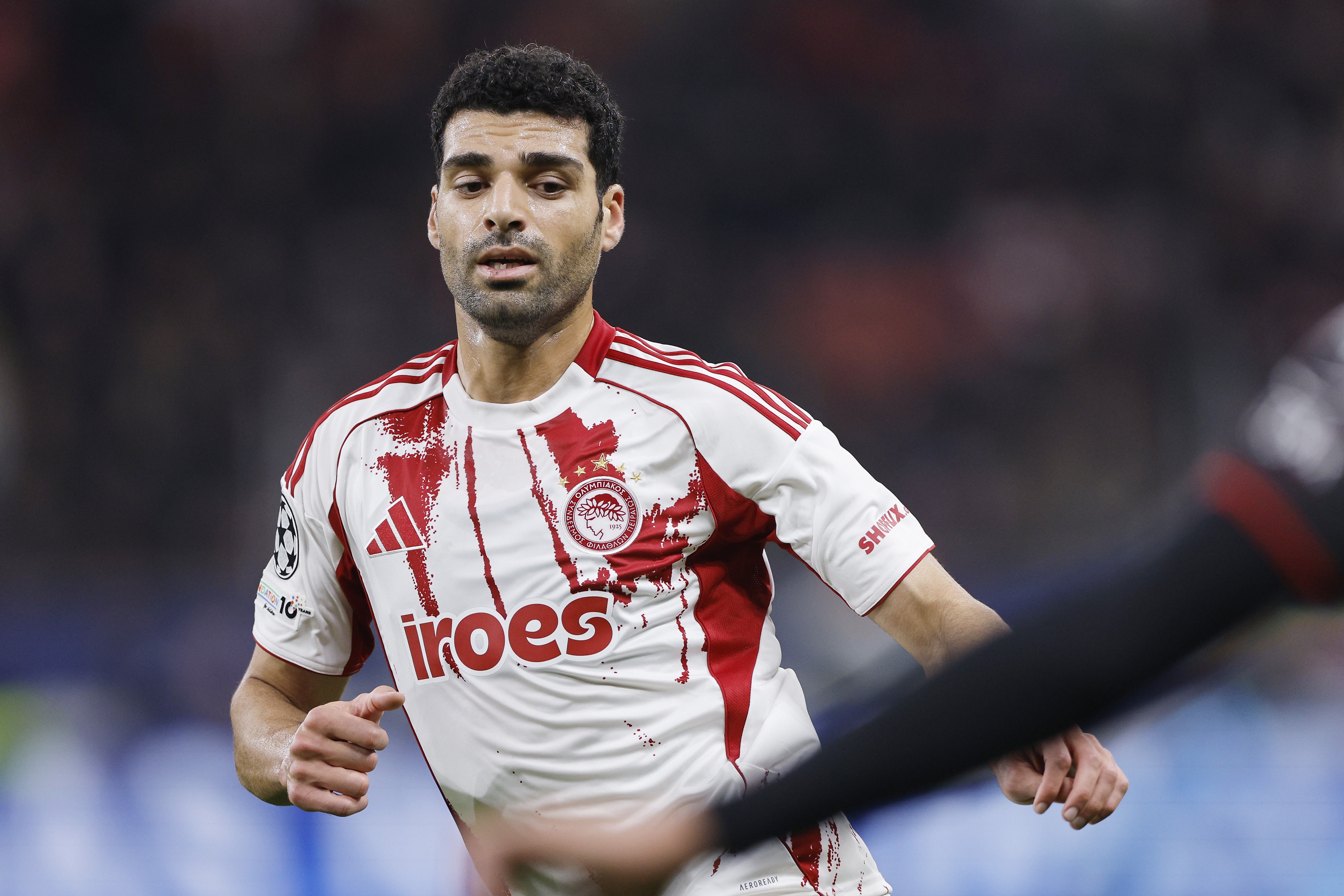 米兰体育-经纪人辟谣塔雷米准备退役回国：与实际不符 球员完全专注于踢球